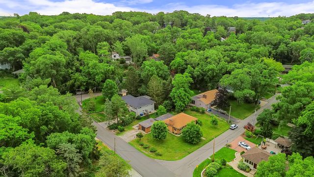 1 Locust Place, Portage, IN 46368