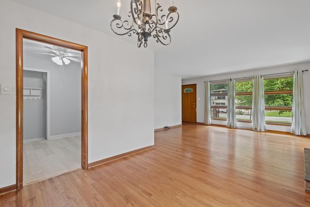 1 Locust Place, Portage, IN 46368