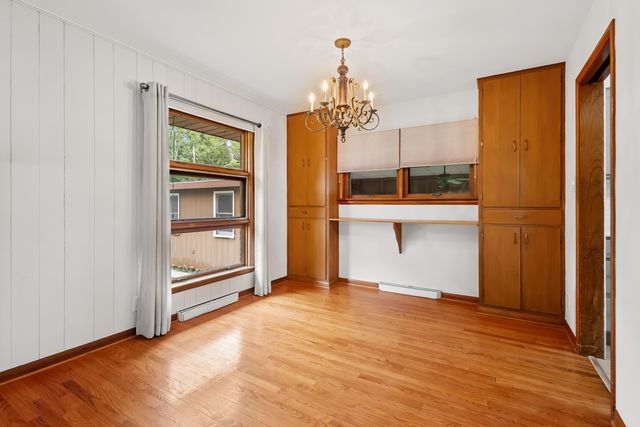1 Locust Place, Portage, IN 46368