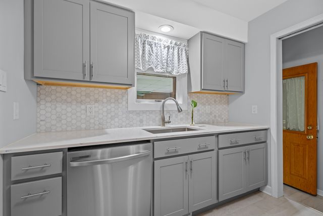 1 Locust Place, Portage, IN 46368