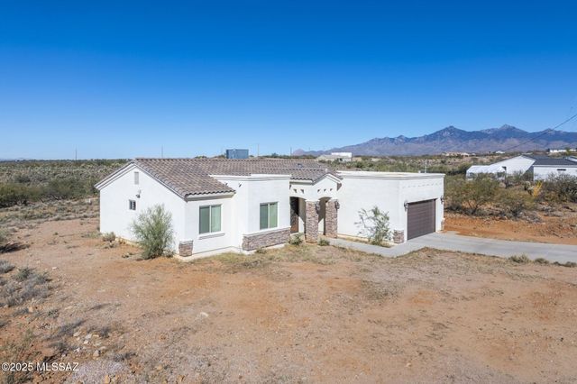 132 Avenida Pastor, Rio Rico, AZ 85648