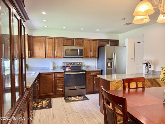 5155 BROKEN ARROW Drive N, Jacksonville, FL 32244