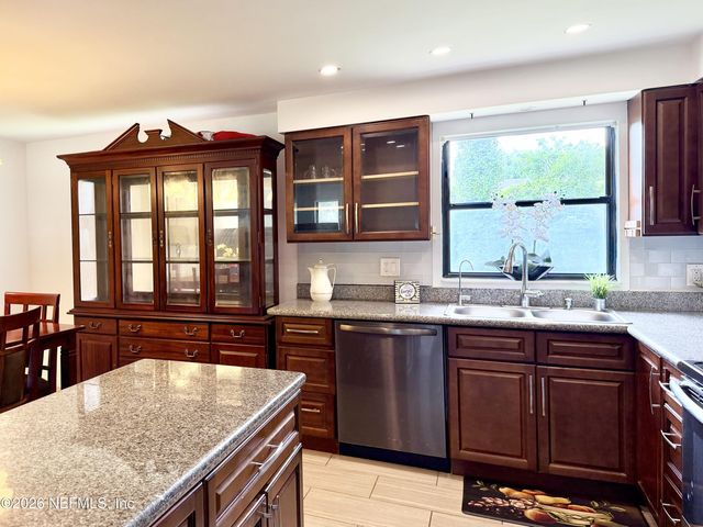 5155 BROKEN ARROW Drive N, Jacksonville, FL 32244