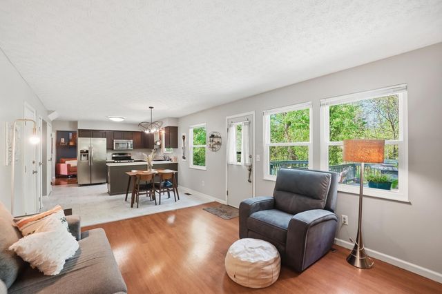 3848 Deer Knoll Drive, Columbus, OH 43230