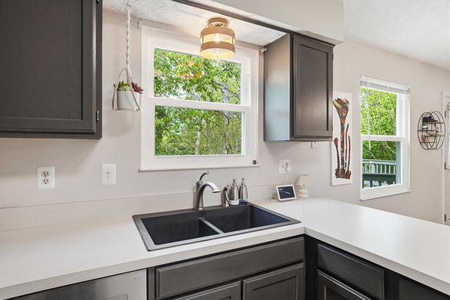 3848 Deer Knoll Drive, Columbus, OH 43230