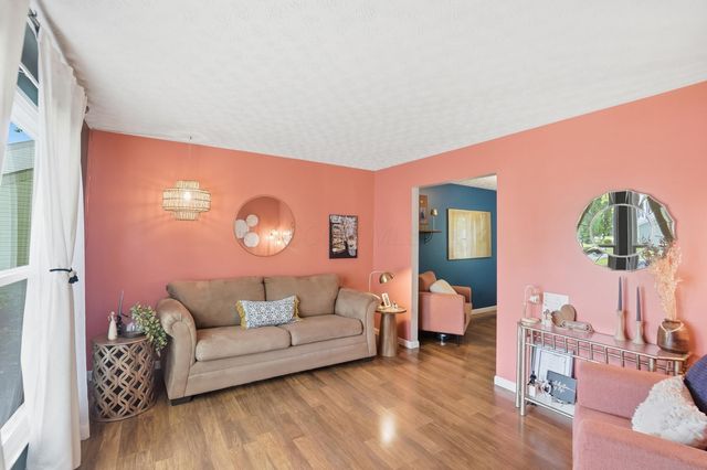 3848 Deer Knoll Drive, Columbus, OH 43230