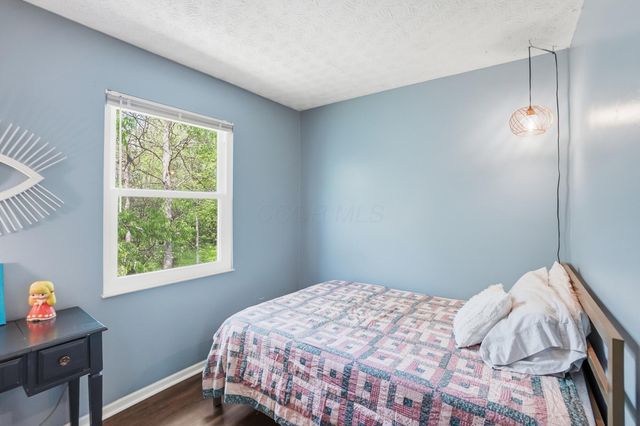 3848 Deer Knoll Drive, Columbus, OH 43230