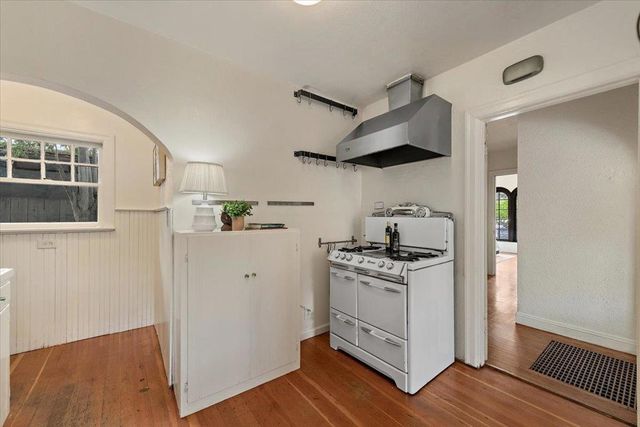 430 5th Avenue, Redwood City, CA 94063