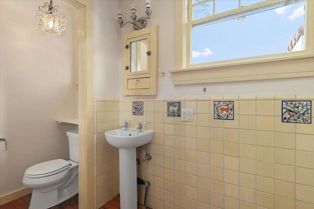 430 5th Avenue, Redwood City, CA 94063