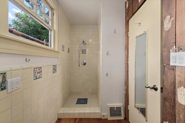 430 5th Avenue, Redwood City, CA 94063