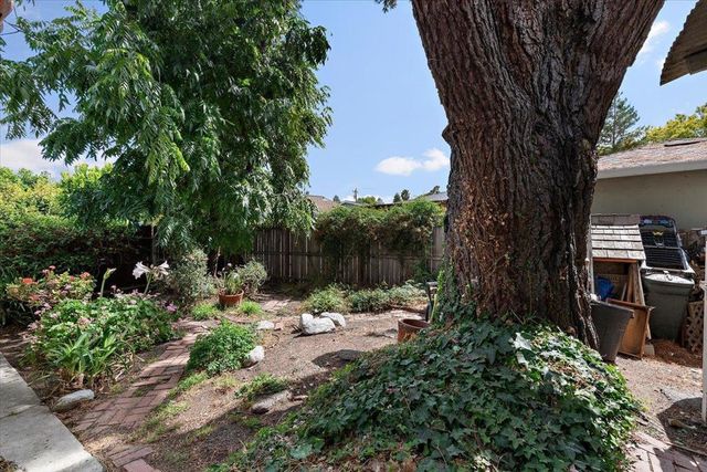 430 5th Avenue, Redwood City, CA 94063