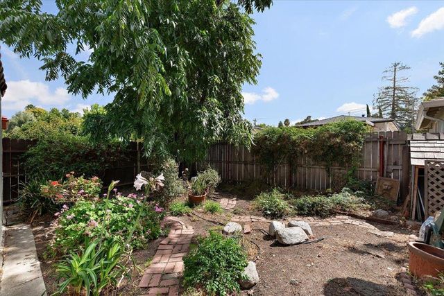 430 5th Avenue, Redwood City, CA 94063