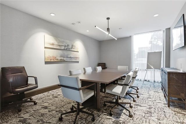 2575 Peachtree Road NE 2E, Atlanta, GA 30305
