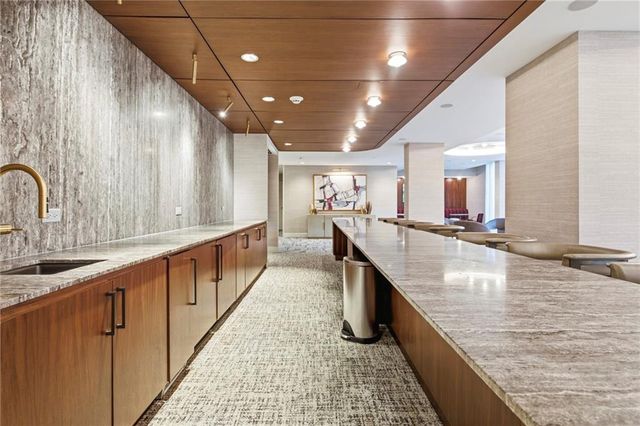 2575 Peachtree Road NE 2E, Atlanta, GA 30305