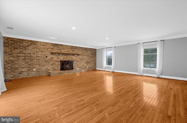 3300 PAPER MILL RD, Phoenix, MD 21131