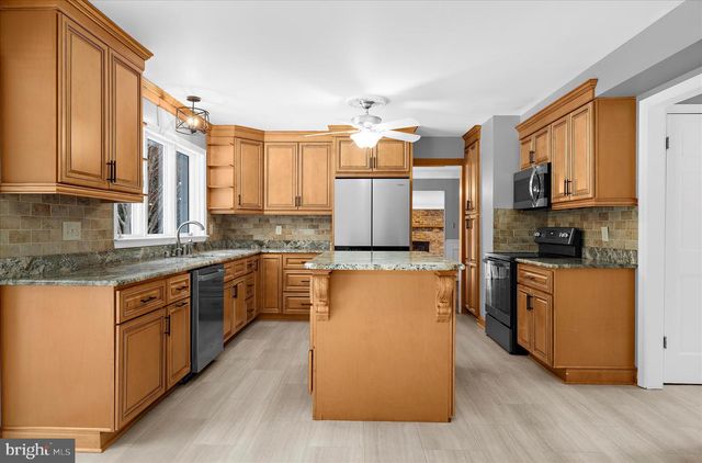 3300 PAPER MILL RD, Phoenix, MD 21131