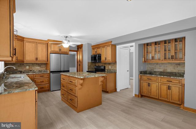 3300 PAPER MILL RD, Phoenix, MD 21131