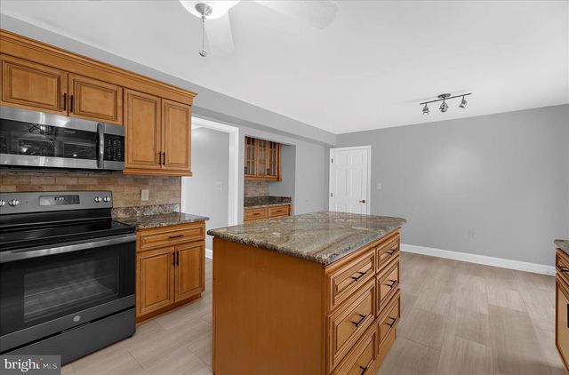 3300 PAPER MILL RD, Phoenix, MD 21131