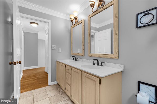 3300 PAPER MILL RD, Phoenix, MD 21131