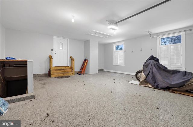 3300 PAPER MILL RD, Phoenix, MD 21131