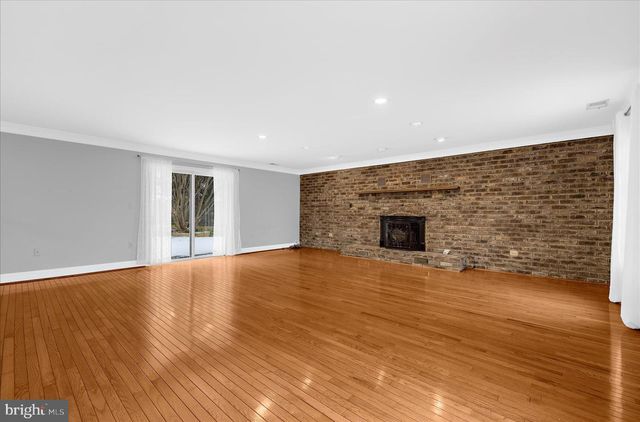 3300 PAPER MILL RD, Phoenix, MD 21131