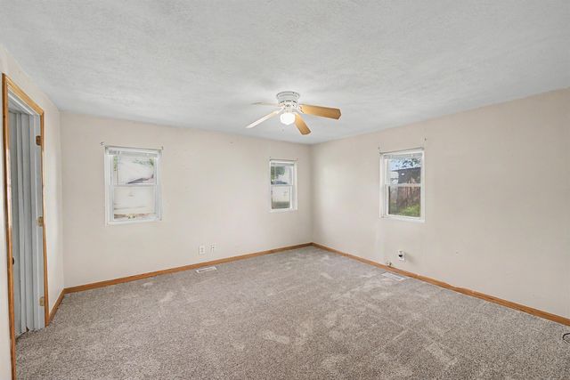 740 Merrill St, Salina, KS 67401