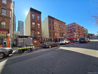 2019 Lexington Avenue, New York (manhattan), NY 10035