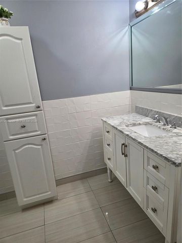 7789 W 34th Lane, Hialeah, FL 33018