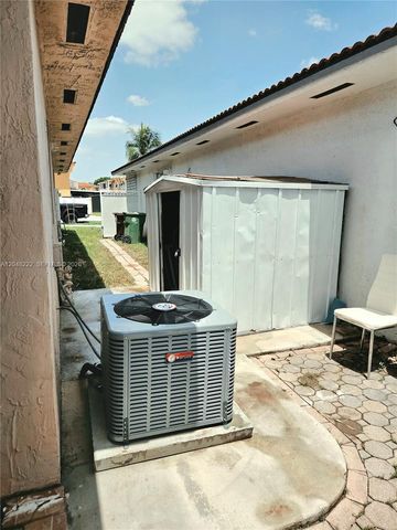 7789 W 34th Lane, Hialeah, FL 33018