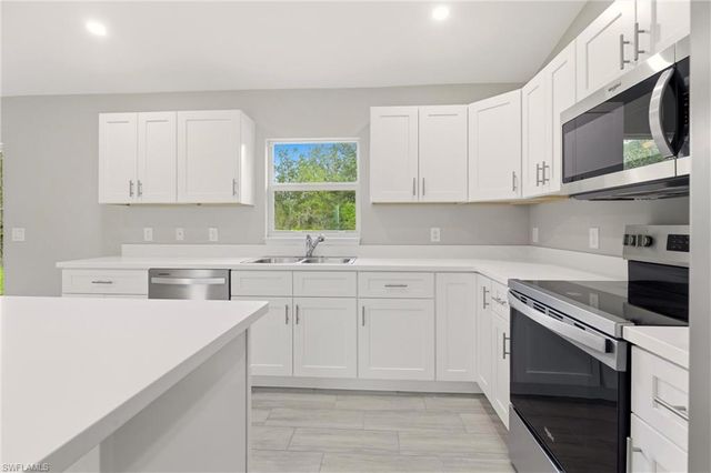 2502 64th ST W, Lehigh Acres, FL 33971