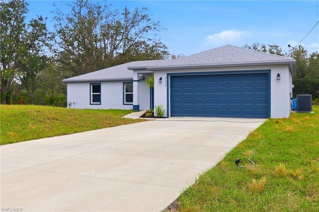 2502 64th ST W, Lehigh Acres, FL 33971