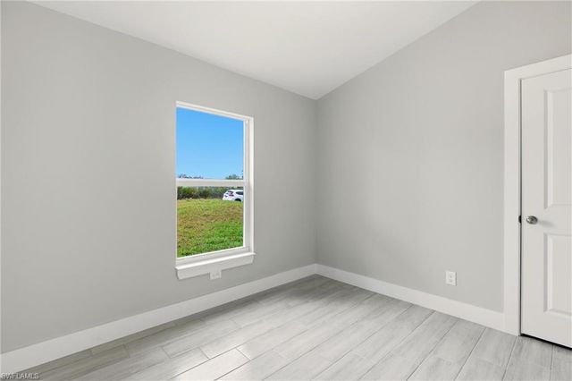 2502 64th ST W, Lehigh Acres, FL 33971