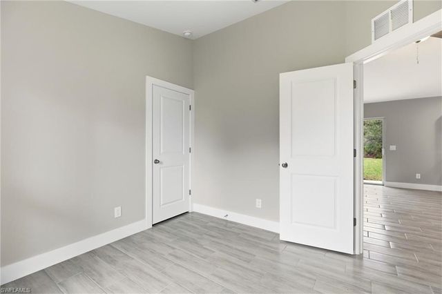 2502 64th ST W, Lehigh Acres, FL 33971