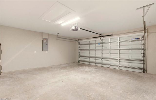 2502 64th ST W, Lehigh Acres, FL 33971