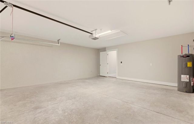 2502 64th ST W, Lehigh Acres, FL 33971