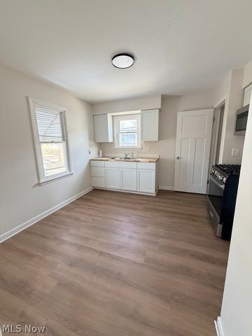 11709 Guardian Boulevard, Cleveland, OH 44135