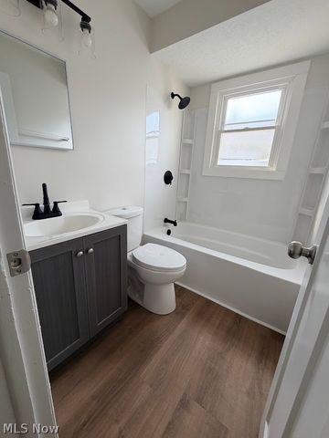 11709 Guardian Boulevard, Cleveland, OH 44135