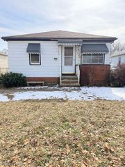 11709 Guardian Boulevard, Cleveland, OH 44135