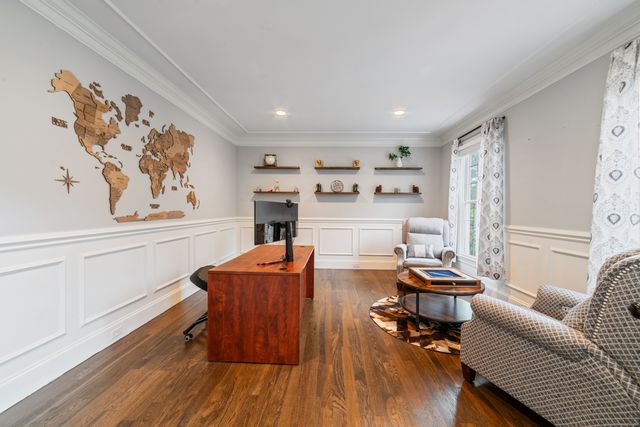 4 Wentworth Drive, Newtown, CT 06470