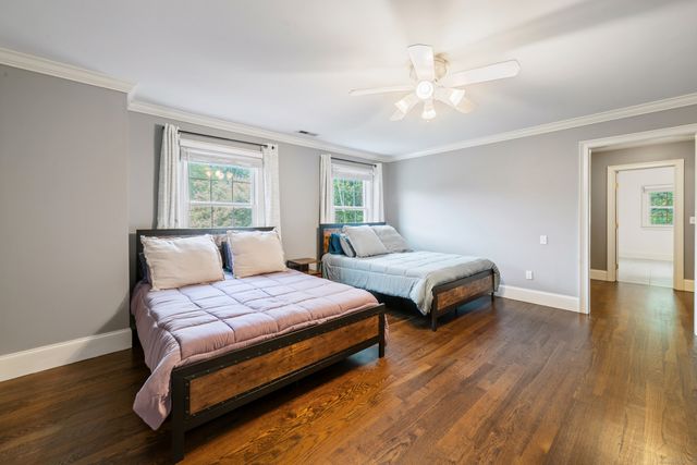 4 Wentworth Drive, Newtown, CT 06470