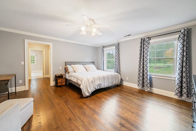 4 Wentworth Drive, Newtown, CT 06470