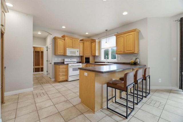 4717 N TANGLEWOOD DRIVE, Appleton, WI 54913