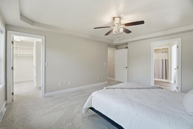 4717 N TANGLEWOOD DRIVE, Appleton, WI 54913