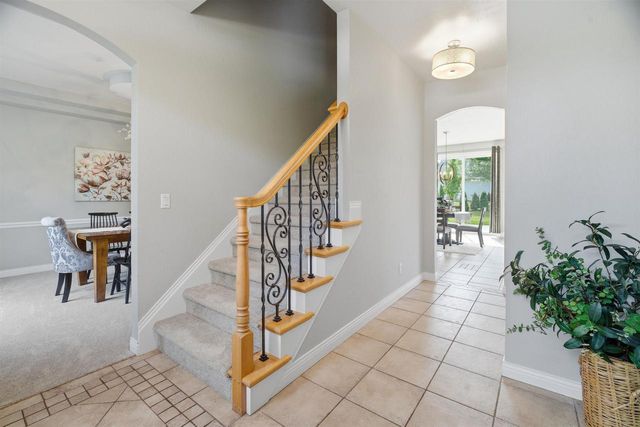 4717 N TANGLEWOOD DRIVE, Appleton, WI 54913