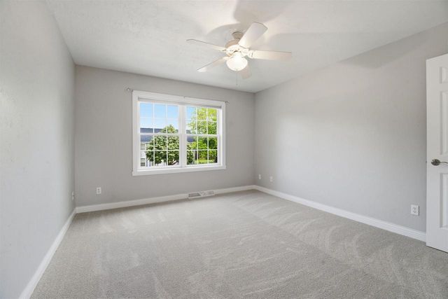 4717 N TANGLEWOOD DRIVE, Appleton, WI 54913