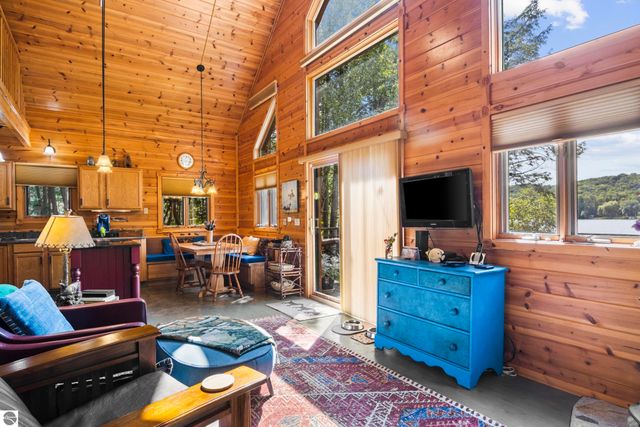 4871 Murray Lane, East Jordan, MI 49727