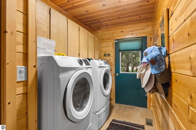 4871 Murray Lane, East Jordan, MI 49727