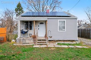 1233 Carman Street, Burton, MI 48529