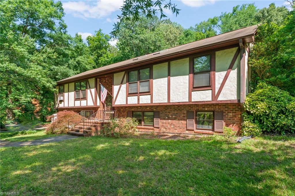 601 Burning Bush Drive, Pleasant Garden, NC 27313