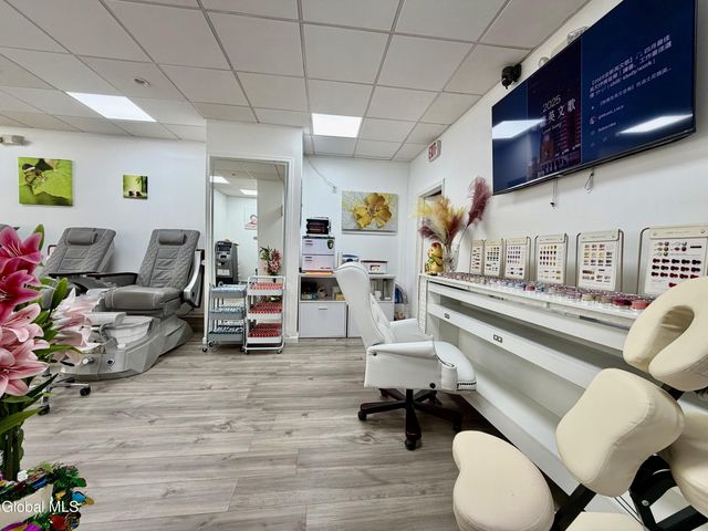 327 5th Avenue, Troy, NY 12182